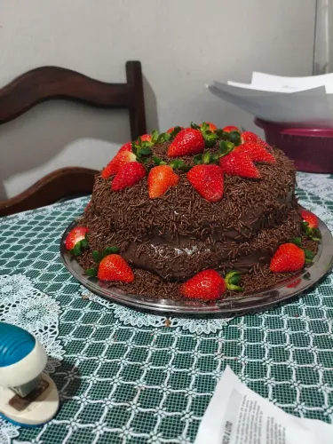 Bolo de Chocolate com Morango