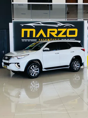 Toyota Hilux SW4 SRX 4X4 2.8 TDI 16V Dies. Aut. 2018