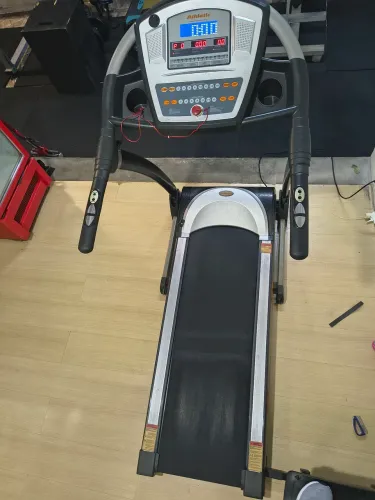 Esteira Athletic Advanced 900