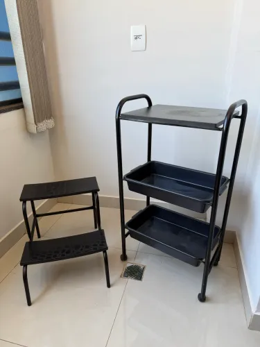 Carrinho e escadinha