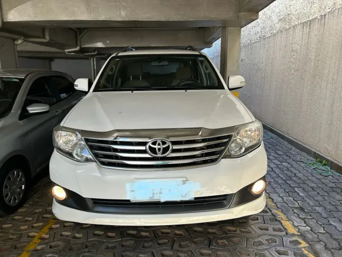 Toyota Hilux SW4 SR 4X2 2.7/ 2.7 Flex 16V Aut. 2015
