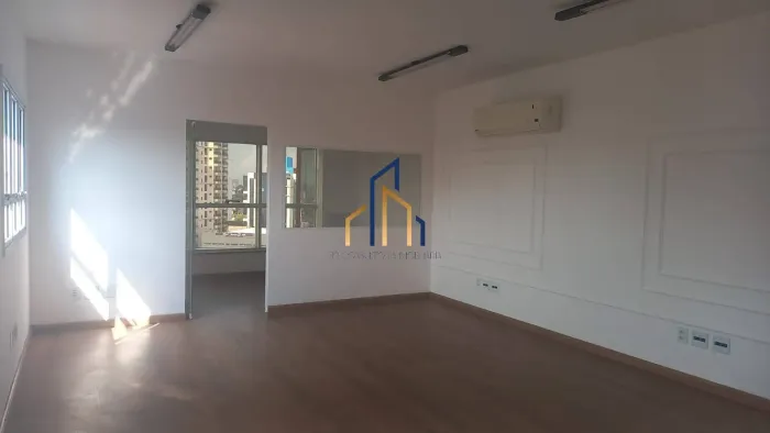 Sala Comercial para alugar na Vila Gilda em Santo André/SP