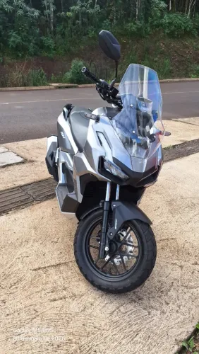 Honda ADV 160 2026 abaixo da fipe