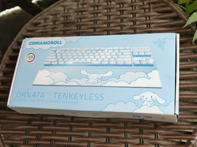 Teclado Razer Ornata V3 Tenkeyless Edição Especial Cinnamoroll Edition Novo e Lacrado