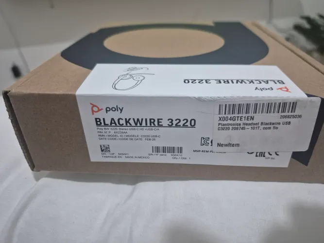 3 Plantronics Headset Blackwire USB C3220 209745-101T, com fio