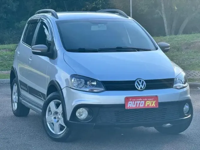 Volkswagen Crossfox 1.6 MI Total Flex 8V 5P 2012