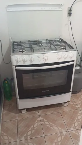 Venda/doação - Fogão e escrivaninha