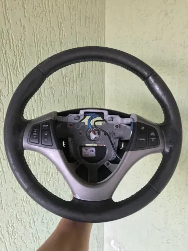 Volante Hyundai i30 com comandos