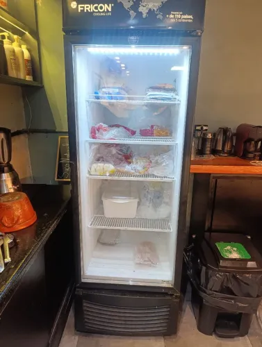 Freezer Vertical Expositor 