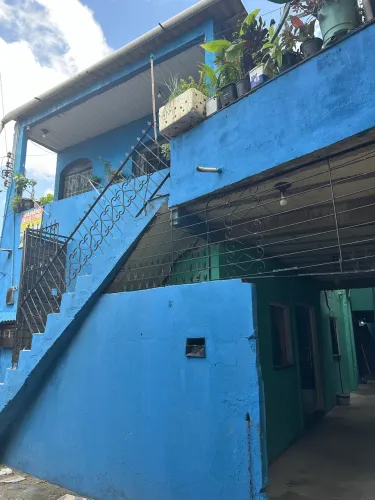 Vende-se esta casa.