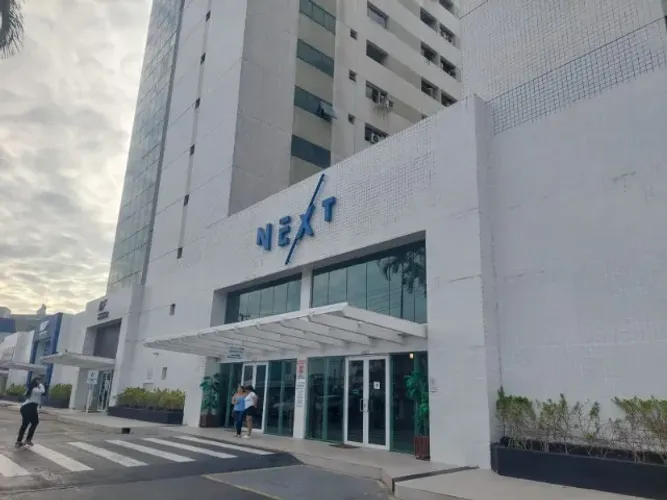 alugo linda sala comercial semi mobiliada ao lado do shopping castanheira