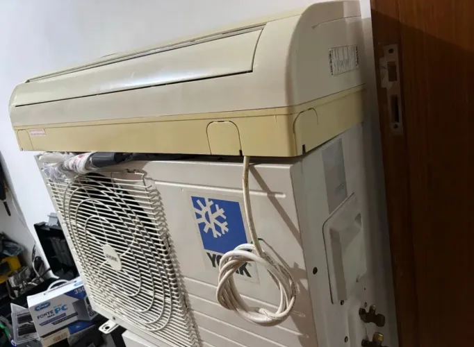 Ar-condicionado york 12.000 BTUS 