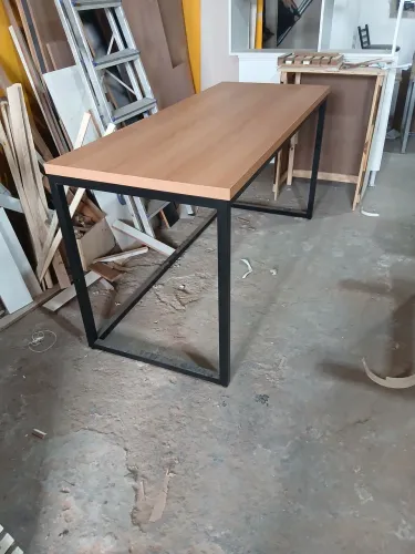 Mesa metalon 
