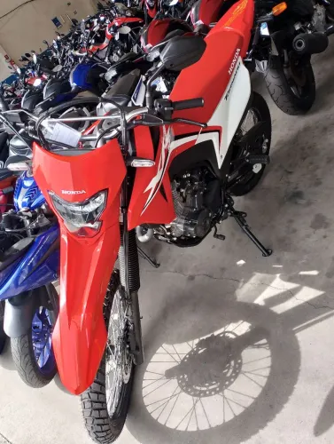 HONDA XR Tornado 300 2025