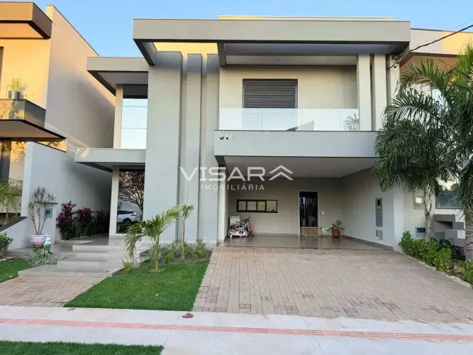 Casa estilo sobrado com piscina à venda - Condomínio fechado Porto Madero Residence & Reso
