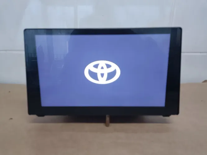 Central multimídia Harman Toyota Corolla Cross 2026