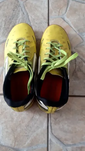 Vendo Tênis Chuteira Futsal Umbro