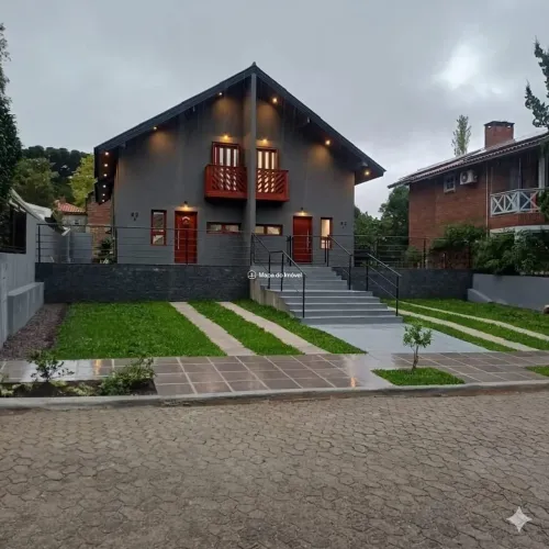 CASAS GEMINADAS EM CANELA.