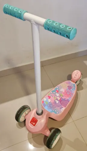 Patinete Skatenet Kid Flower Infantil Bandeirante Rosa/verde Florido
