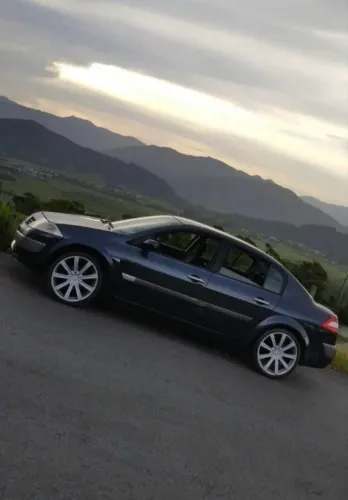 Renault Megane Sedan Dynamique Hi-flex 1.6 16V 2007