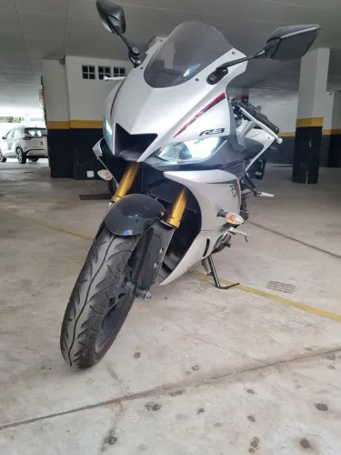 Vendo Yamaha R3 2021 Prata