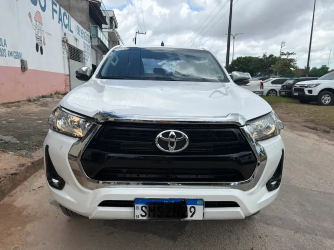 Toyota Hilux CD SR 4X4 2.8 TDI Diesel Aut. 2024