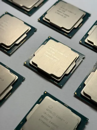 Processador Intel Core i3-7100 3.9GHz 2 Núcleos FCLGA1151