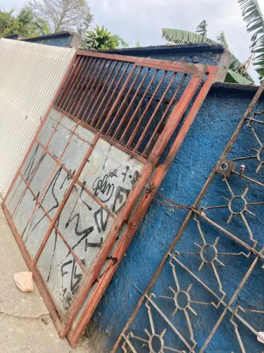 Portão de corre usado 4.80 largura x2.45 altura