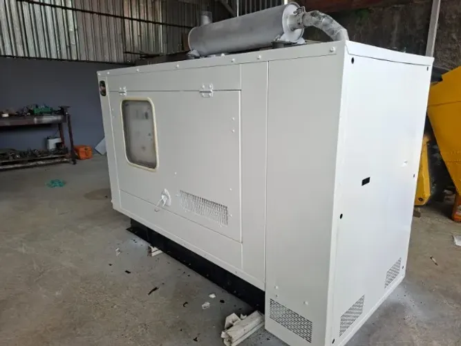Gerador FG WILSON (CATERPILLAR) 100 kVA (100kVA) 2008