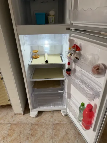 Geladeira Eletrolux semi zero 