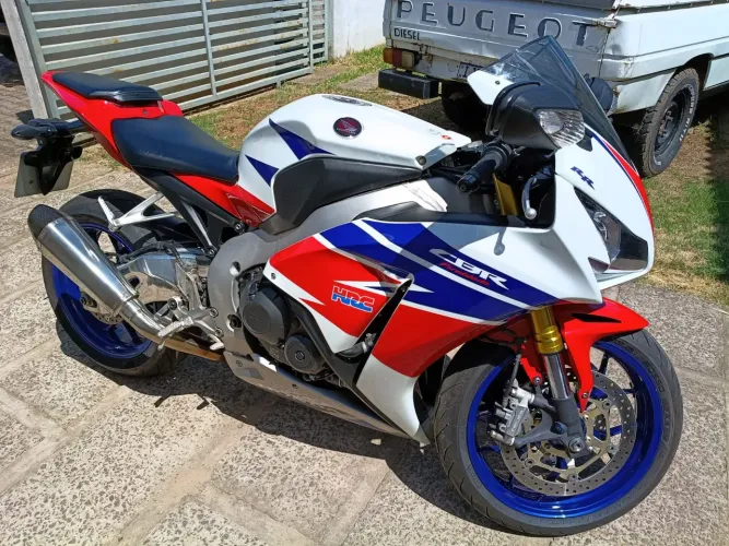 CBR1000RR Fireblade 