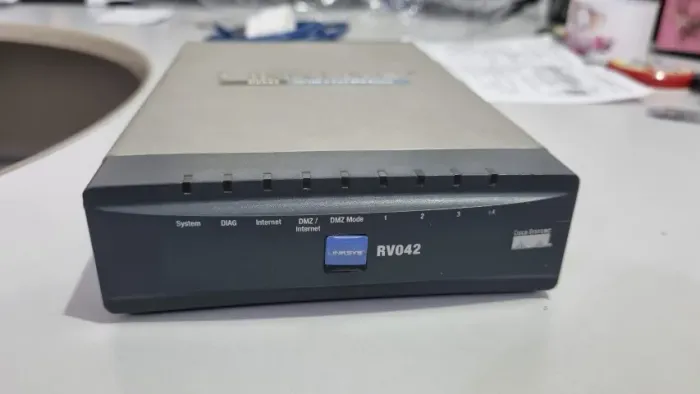 Roteador Cisco Small Business Rv042 Vpn Router