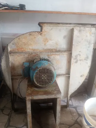 Exaustor turbinado com motor de 3CV de 220/380 volts