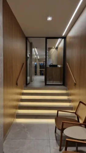 ALUGA-SE EXCELENTE APARTAMENTO EM COPACABANA - 3 QUARTOS COM GARAGEM