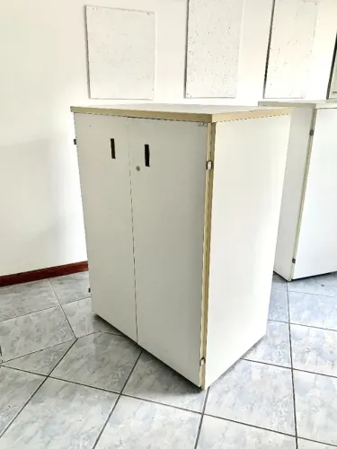 Armário Arquivo Escritório - 112cm Altura - 80cm Largura - 53cm comprimento