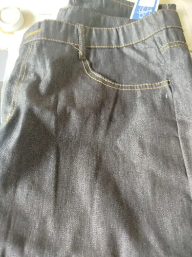 Vendo calça masculina 46 nova
