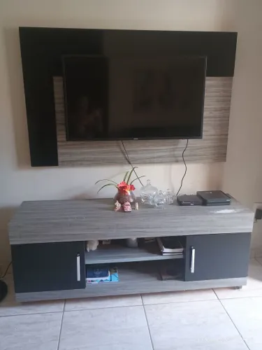 Rack e painel para tv