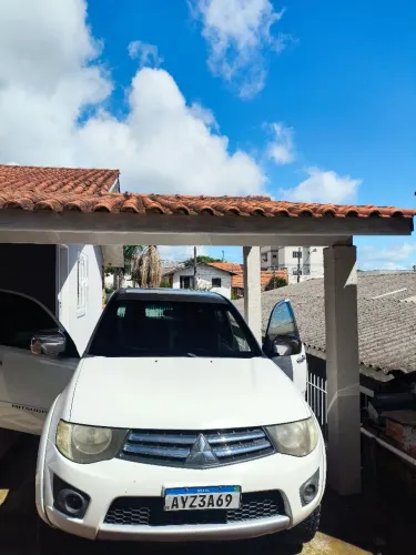 Mitsubishi L200 Triton HLS 2.4 Flex 16V CD Mec. 2015