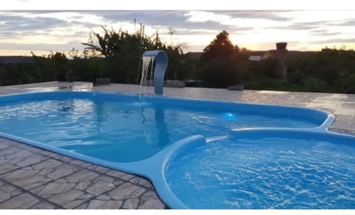Piscina de fibra 8 metros instalada com garantia