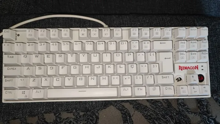 Teclado redragon kumara branco usado switch blue 