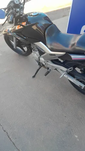 Pronta para rodar,  76 mil km rodados. Pneus 90%. 