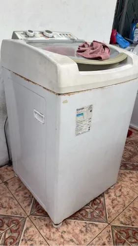 Vendo máquina com defeito