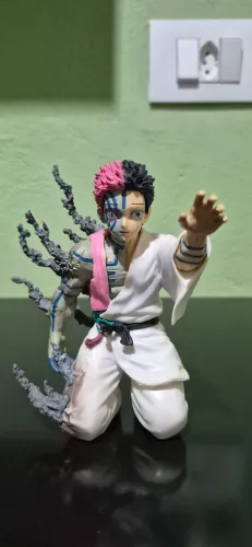 Figure Akaza 13CM