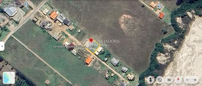 Lindo Terreno com 730 m2, localizado a 7min da Praia e Lagoa de Ibiraquera