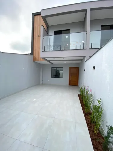 Sobrado para venda com 60 metros quadrados com 3 quartos em Centro - Camboriú - SC