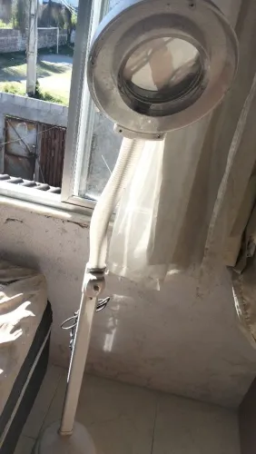 Vendo luminária de estética 220v