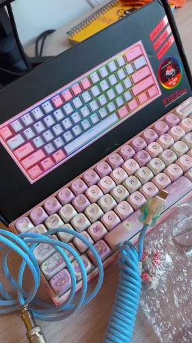 Teclado Redragon 60% RGB