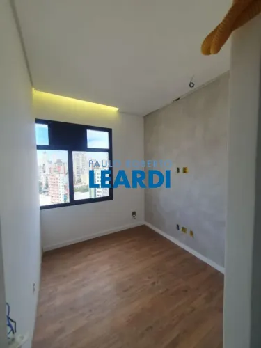 CONJ. COMERCIAL - BARRA FUNDA - SP