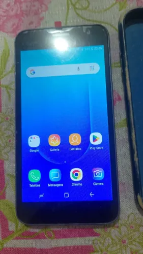 Celular Samsung J260M usado em ótimo estado