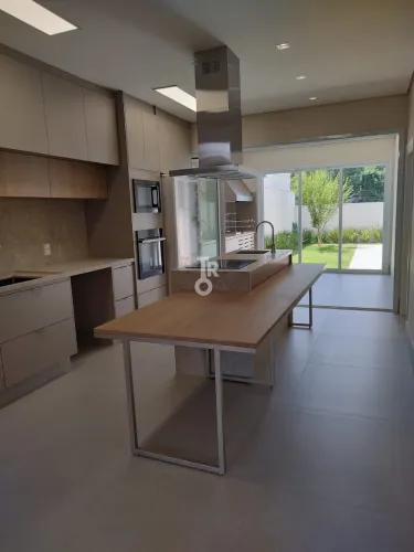 Casa Térrea à venda 180 m² , 3 Quartos, sendo uma suíte - Condomínio Brisas da Mata - Jund